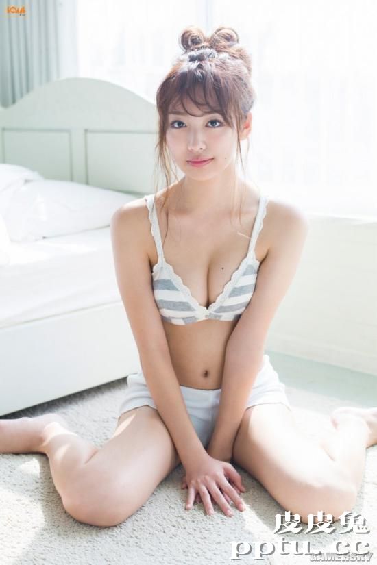 清新的妩媚风！现役音乐系女大学生三浦海写真