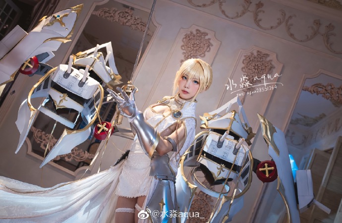 《碧蓝航线》圣女贞德Cosplay【CN:水淼】