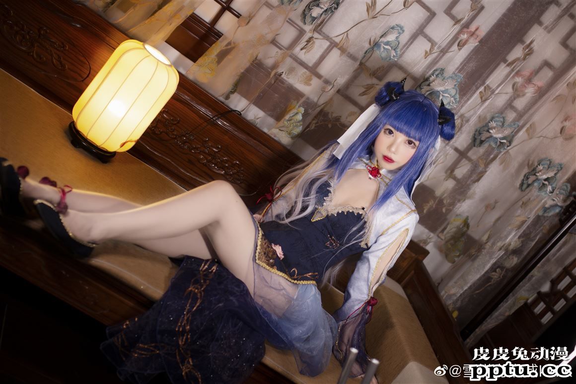 《碧蓝航线》伊吹旗袍美腿Cosplay【CN:雪糕有点咸kkkk】