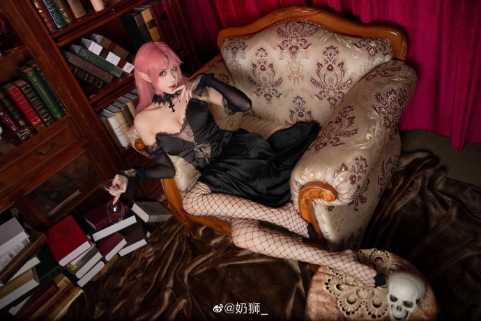 《碧蓝航线》约克公爵之永夜的卡罗拉Cosplay【CN:奶狮】
